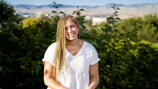 Sydney McQuietor Photoshoot