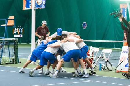 Team Huddle, 2022
