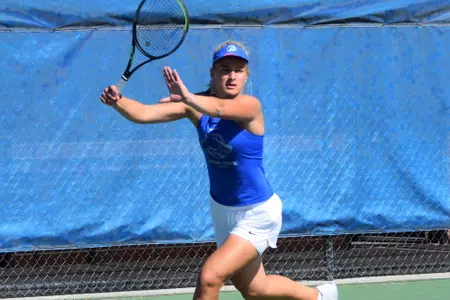 Pauline Ernstberger returns the ball.