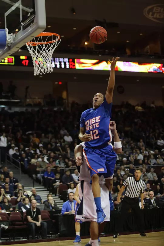 La'Shard Anderson 2011 Action