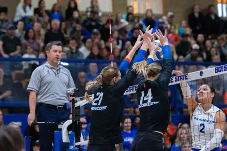 Paige Bartsch and Annie Kaminski go up for the block during the San Jose State match, November 11, 2023.