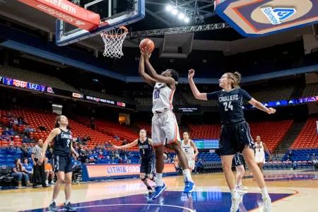 Women's Basketball vs Concordia, photo by Madison Park