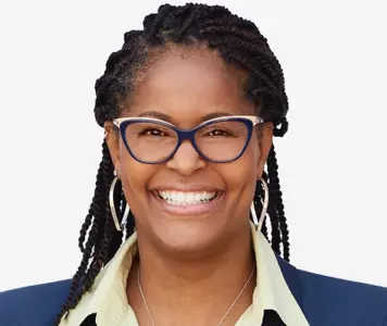 Lesley Slaton Brown Headshot (NBA 2023)