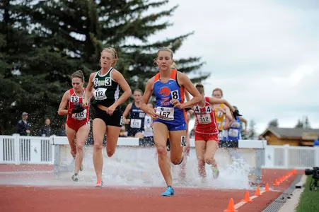 Marisa Howard racing during the women's 3,000m steeplechase.
