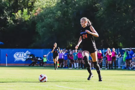 Sophie Drown action shot against Oregon.