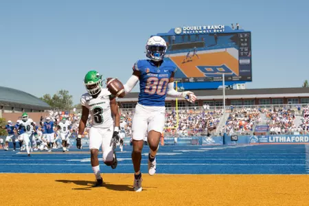 Eric McAlister scores TD against UND