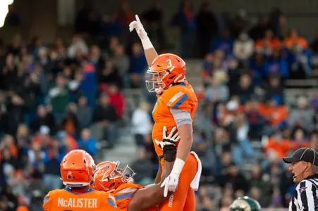 Riley Smith celebrates touchdown