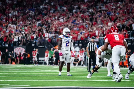 Ashton Jeanty presnap during No.17 Boise State's 29-24 victory over UNLV on Oct. 25, 2024. Photo by Kenna Harbison.