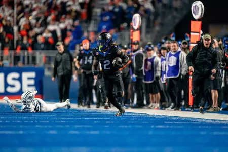 Ashton Jeanty rushing against Nevada on The Blue