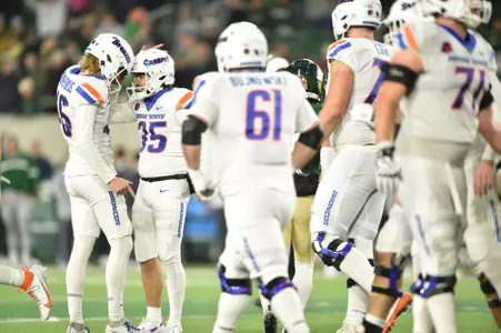 Boise State specialists James Ferguson-Reynolds and Jonah Dalmas