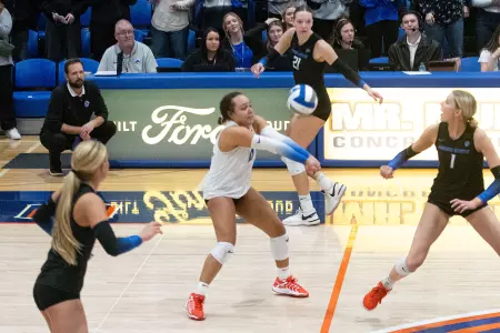 Bre Mitchell stands in center of the court to get the dig against Colorado State on November 9, 2024.