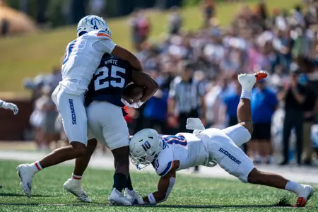 Boise State Football 2024 Game 1 vs Georgia Southern at Allen E. Paulson Stadium. Ty Benefield (0), Andrew Simpson (10). Photo by Kenna Harbison