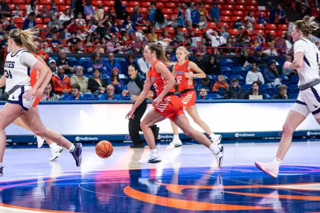 Teryn Gardner Dribbling