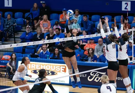 Anabel Kotzakov goes high to hit over the wall against Gonzaga in 2024.