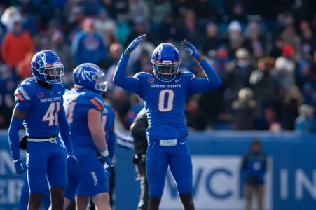 JL Skinner pumps up the crowd