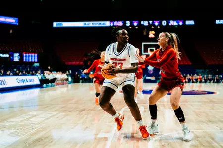 Elodie Lalotte makes a post move against Fresno State