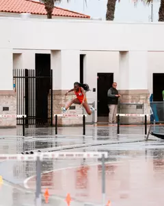 Nyenuchi Okemgbo running.