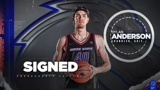 Dylan Anderson signs with Boise State men's basketball.