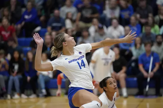 Annie Kaminski attacks the ball during the 2023 season.
