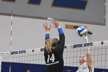 Annie Kaminski goes up for the block against San Jose State in 2023.