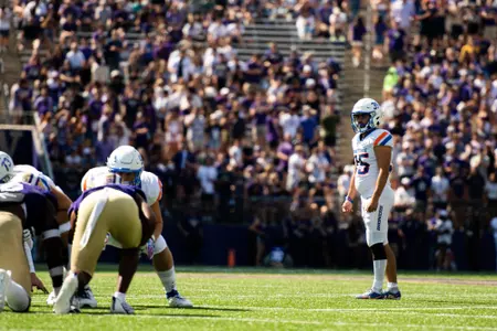 Jonah Dalmas in a game at No. 10/11 Washington in 2023.