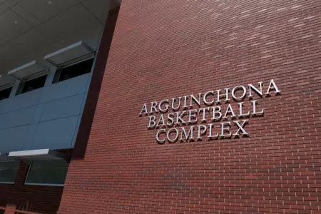 Arguinchona Basketball Complex, cq