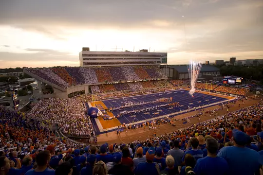 The Blue - Albertsons Stadium (formerly Bronco Stadium II) in a 2009 game against Oregon