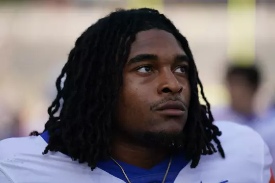 Rodney Robinson prior to the game against Washington