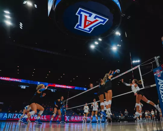 Volleyball block vs. VCU
