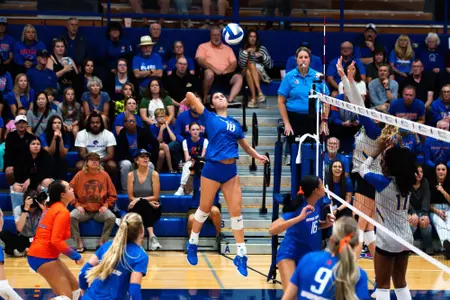 Anabel Kotzakov's attack from the left side against CSU Bakersfield on September 13, 2024.