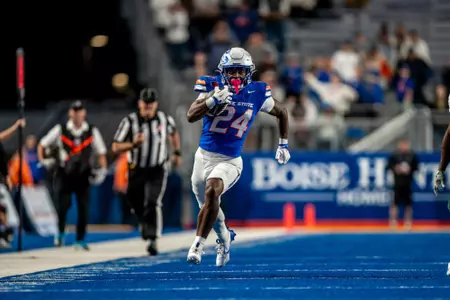 Dylan Riley running for a 64-yard touchdown against Portland State