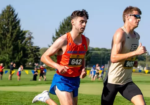 Christian Graham running at Joe Piane Invitational