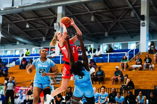 Tatum Thompson takes a shot against Tulane.
