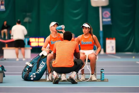 Errol Smith talking to Zdena Safarova and Maya Dutta