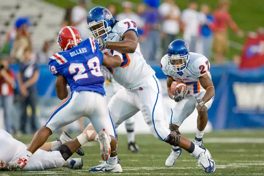 Ryan Clady blocking at Louisiana Tech