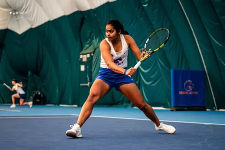 Bhakti Shah preparing for a backhand shot