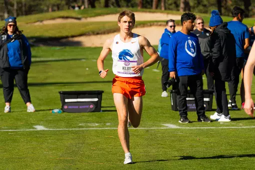 Alex Kilby runs to finish at 2024 MW Cross Country Championships