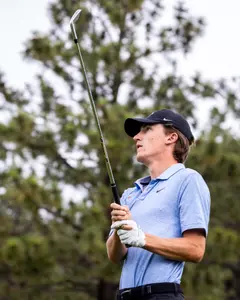 Gavyn Knight watches shot in Gene Miranda Falcon Invitational