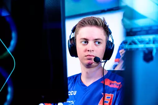 Canon Miller on Stage