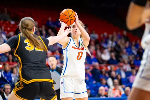 Tatum Thompson taking a shot.