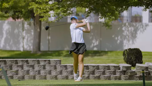 Macee Greenwood drive during qualifying round