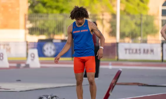 Raekwon Weatherspoon looking down