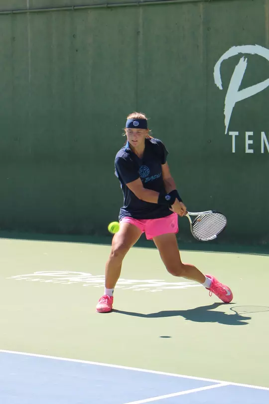 Masa Viriant women's tennis