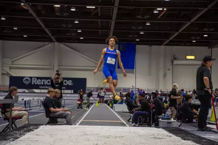 Raekwon Weatherspoon long jumping