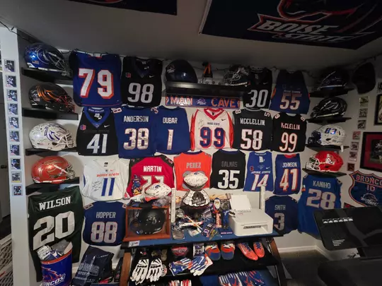 Richard Phillips Mancave
