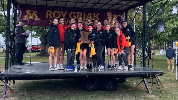 Women's XC Team - 2nd Place at Roy Griak Invitational