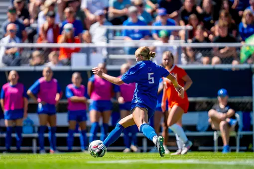 Madie Donovan dribbling the ball.