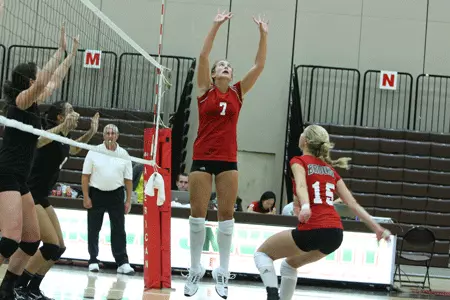 Defense Leads Brown to 3-0 Sweep of Dartmouth Image