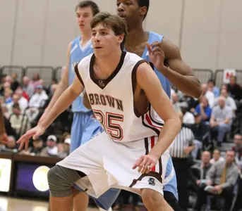 Minnesota Topples Bears, 91-53 Image