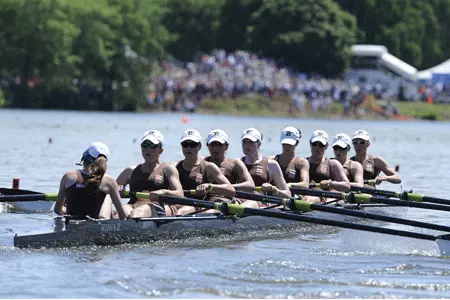 Brown Crew Wins ECAC Turfer Award for Third Consecutive Year Image